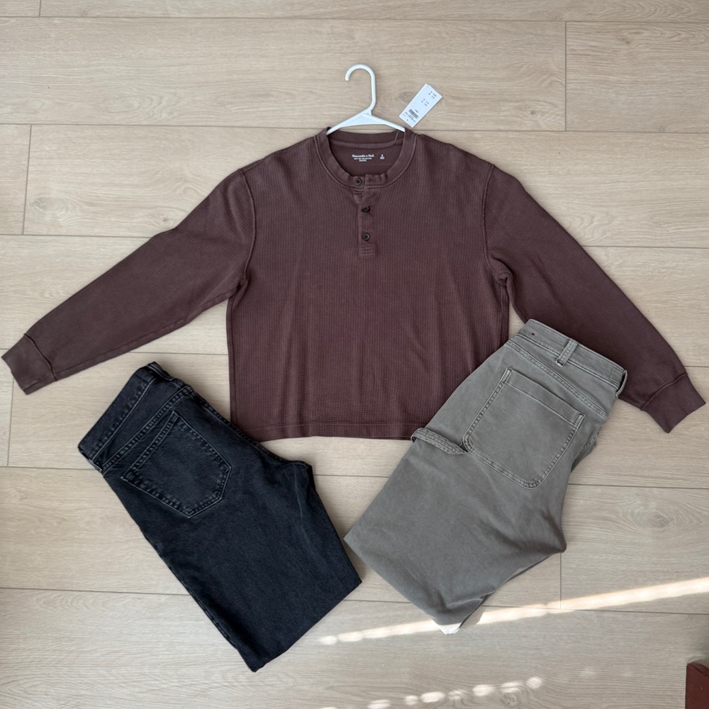 NWT Men’s Abercrombie Long-Sleeve Grid Waffle Cropped Henley Small